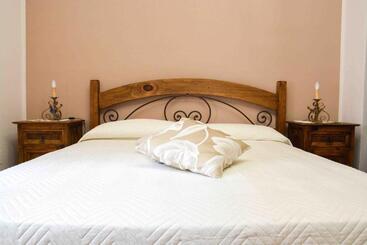 هتل Castello Di Giuliano