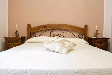 Hotel Castello Di Giuliano