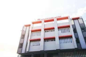 Hometown Hotel Makati Edsa