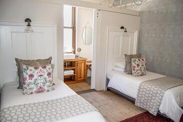 تختخواب و صبحانه Madeliefie Guest Accommodation