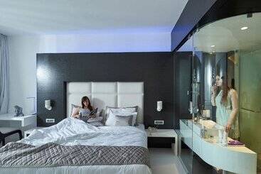 ホテル Eskay Resorts By Muza