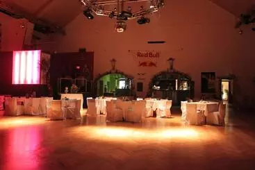 ホテル Pension Und Restaurant Die Burg