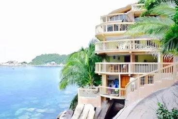Hin Wong Apartments Dive & Snorkel Resort