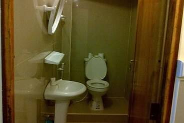 Hin Wong Apartments Dive & Snorkel Resort