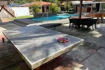 Parrot Resort Moalboal