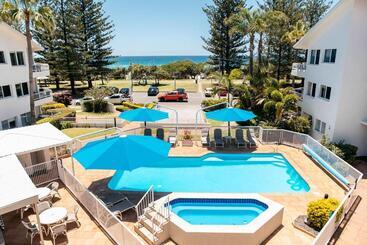 Курорт Le Beach Apartments