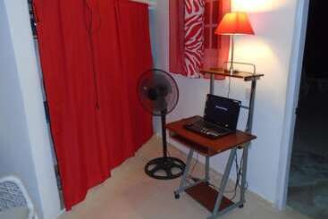 هاستل Guesthouse Villa La Isla