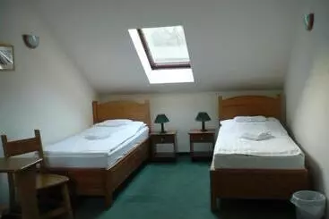 Bed and Breakfast St. Hubertus étterem és Panzió