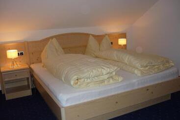 Отель Gasthof Obermair