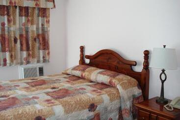 Mountain Springs Motel & Rv Park