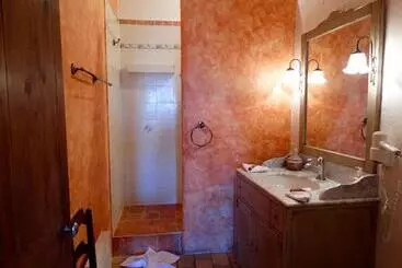 Bed and Breakfast Un Patio En Luberon