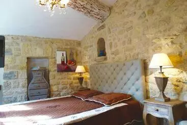 Bed and Breakfast Un Patio En Luberon
