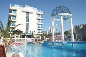 Hotel Kiten Beach