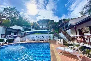 Hotel Verano Resort San Gil
