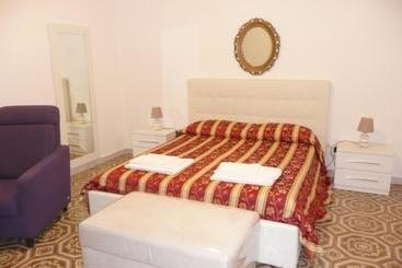 Bed and Breakfast Herculis Domus