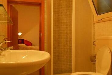 Nocleg ze śniadaniem Il Giardino Di Alba