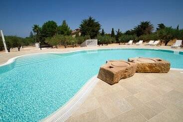 Casale La Macina Hotel & Residence