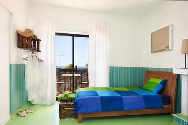 Hospedium Hostel Republica Surf House