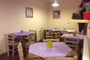 ベッドアンドブレックファースト Albergo Passepartout