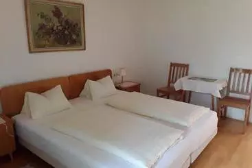 Turistihuoneistot Gästehaus Kuchernig