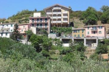 فندق Albergo Caprile