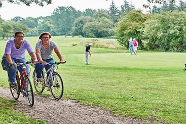 فندق صغير Korsør Vandrerhjem Svanegården