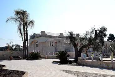 ホテル Casale Porto Contessa