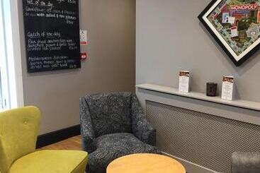 هتل The North Hill