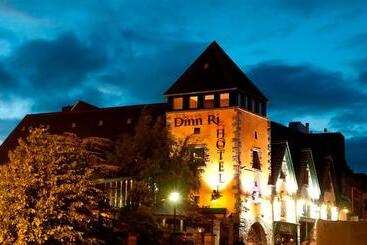 ホテル Dinn Rí