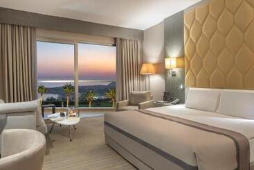 Elexus Hotel Resort & Spa & Casino