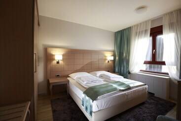 בית מלון כפרי Raca