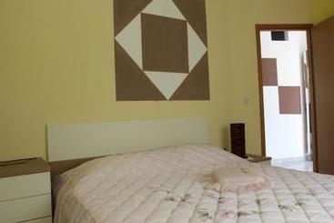 Turistihuoneistot Apartment Dani   With Large Terrace