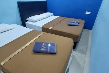 בית מלון כפרי OYO 714 Arina 