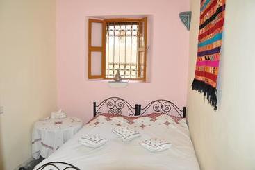 住宿加早餐  Dar Pension Talaa