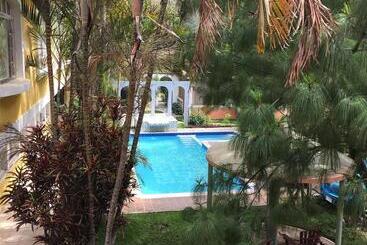 Grand Hotel Panajachel