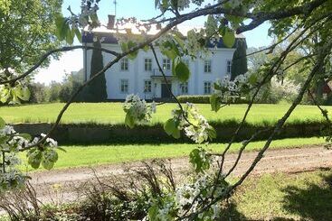 בית מלון כפרי Wallby Säteri