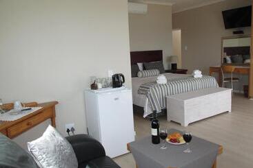 بنسيون Belle Mer Guest House