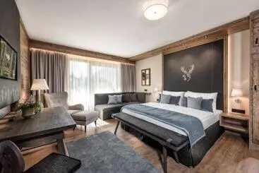 ホテル Tirolensis