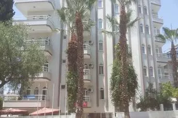 Aparthotel Lale Apart