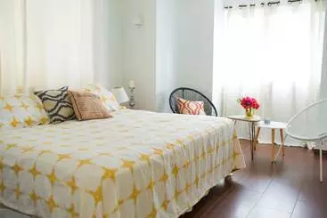 آپارتمان‌های توریست‌ها Modern Hotel Aruba