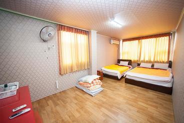 Jeju Brd Hotel  Hostel