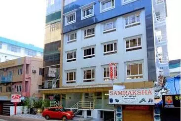 Hotel Kenz Residency