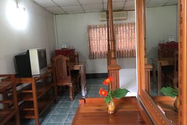 The Creek Garden Resort Huainamrin