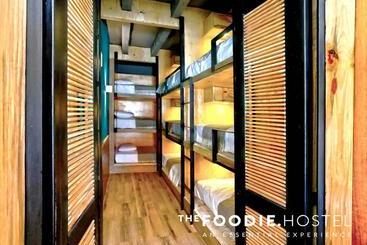 The Foodie Hostel