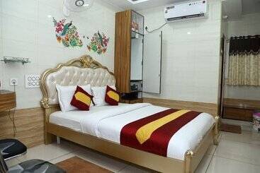 هتل K N Gupta Residency