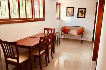 צימר Bacano Hostel