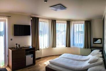 Bed and Breakfast Sugó Panzió