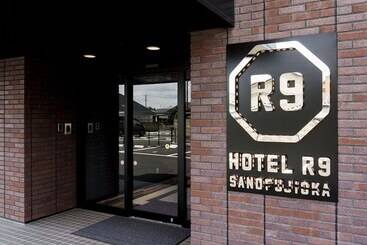 هتل R9 Sano Fujioka