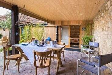 Bed and Breakfast Widbrook Barns