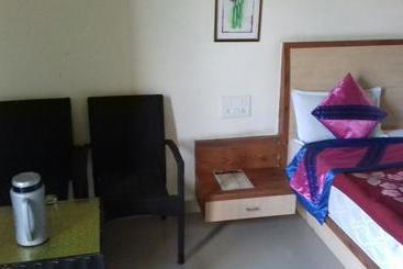 Hôtel Kaka Inn Mount Abu